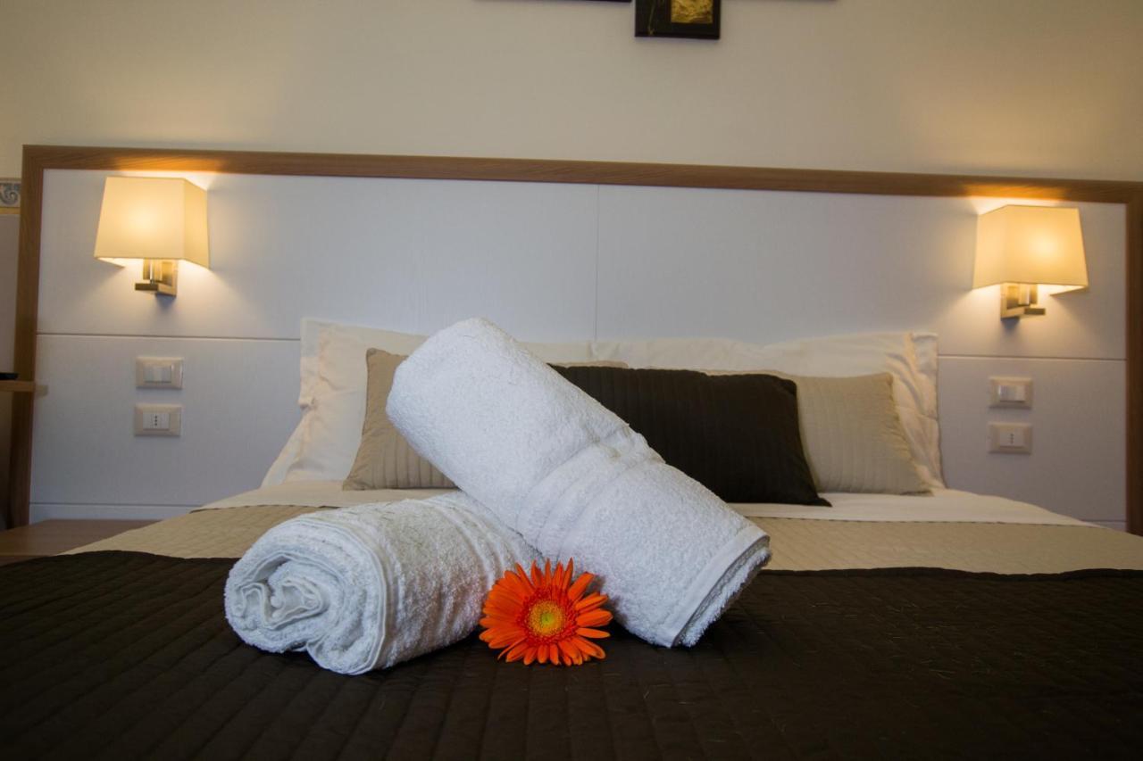 B&B Al Viale Фоджиа Экстерьер фото